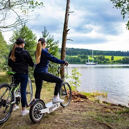 Hotel Amenity & Lipno